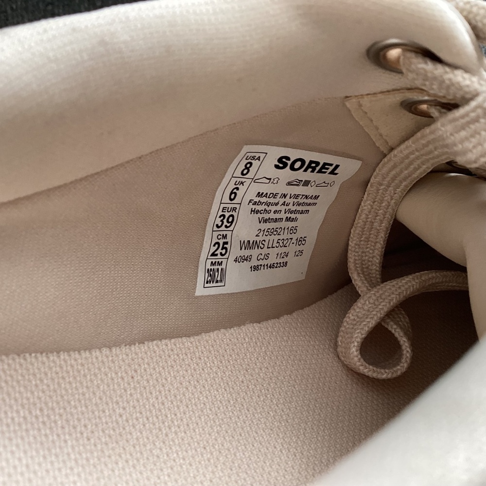 Sorel Women's Cream Sneakers with Tan Gum Sole - Picture 4 of 10